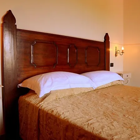 Tenuta La Presa Farm stay Caprino Veronese