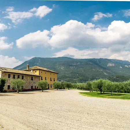 Farma Tenuta La Presa Caprino Veronese